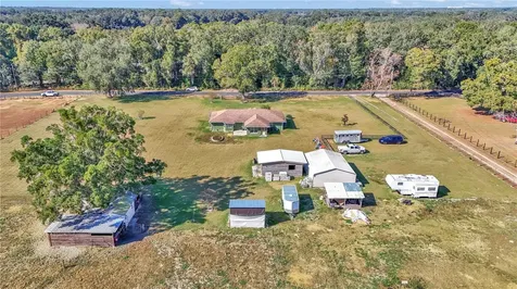 16391 S Magnolia Avenue Summerfield FL 34491