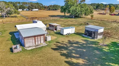 16391 S Magnolia Avenue Summerfield FL 34491