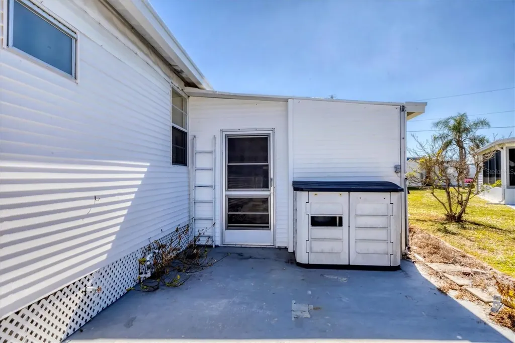 1891 Englewood Road Englewood FL 34223
