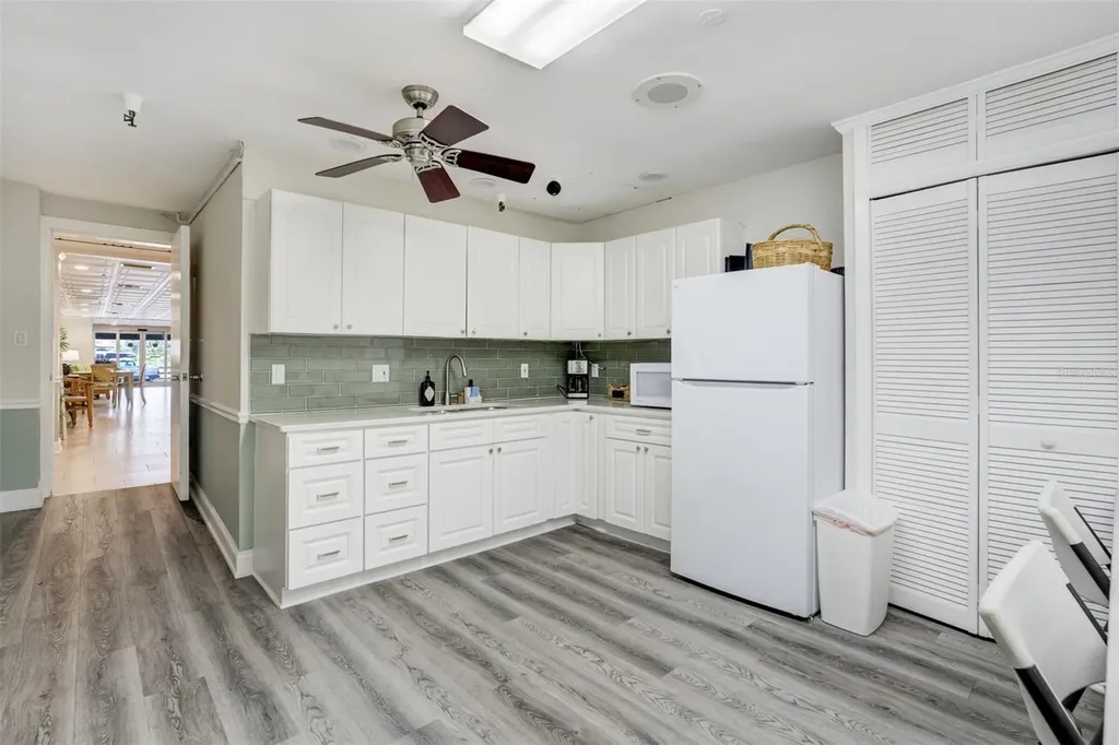 100 Bluff View Drive Belleair Bluffs FL 33770