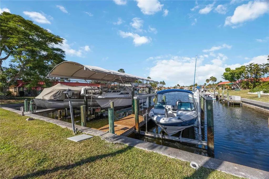 9608 Valencia Cove Bradenton FL 34210