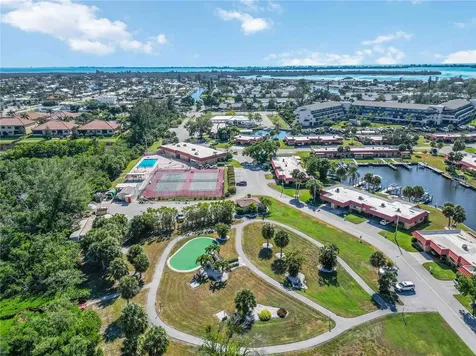 9608 Valencia Cove Bradenton FL 34210