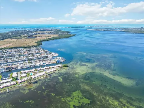 9608 Valencia Cove Bradenton FL 34210