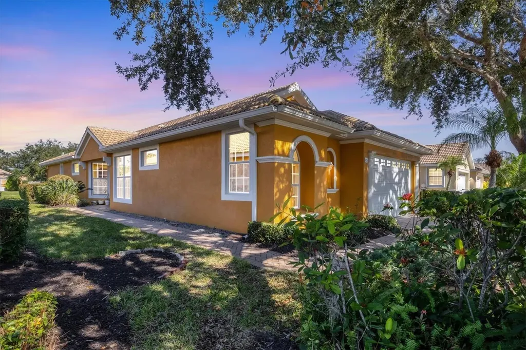 4226 Reflections Parkway Sarasota FL 34233