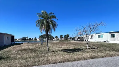 518 Imperial Drive North Port FL 34287