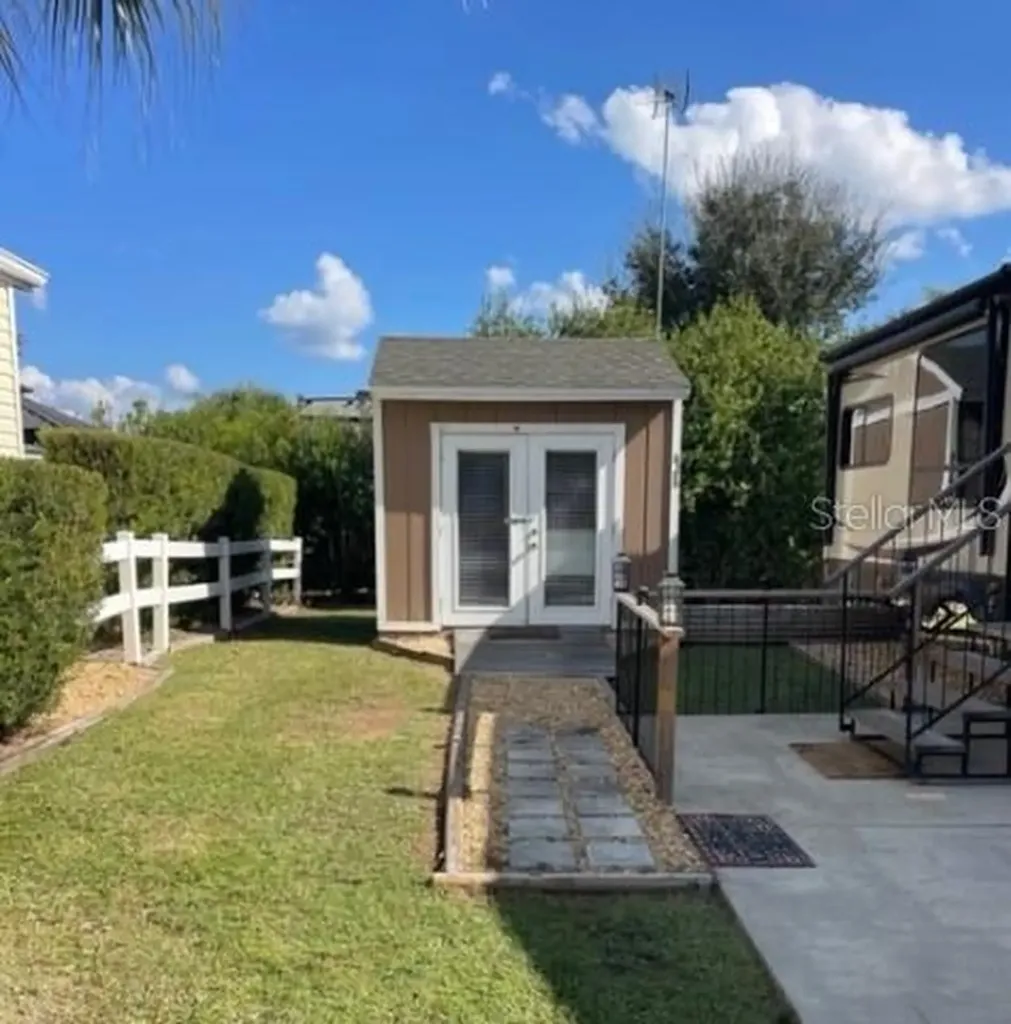 3175 NE 102nd Avenue Road Silver Springs FL 34488