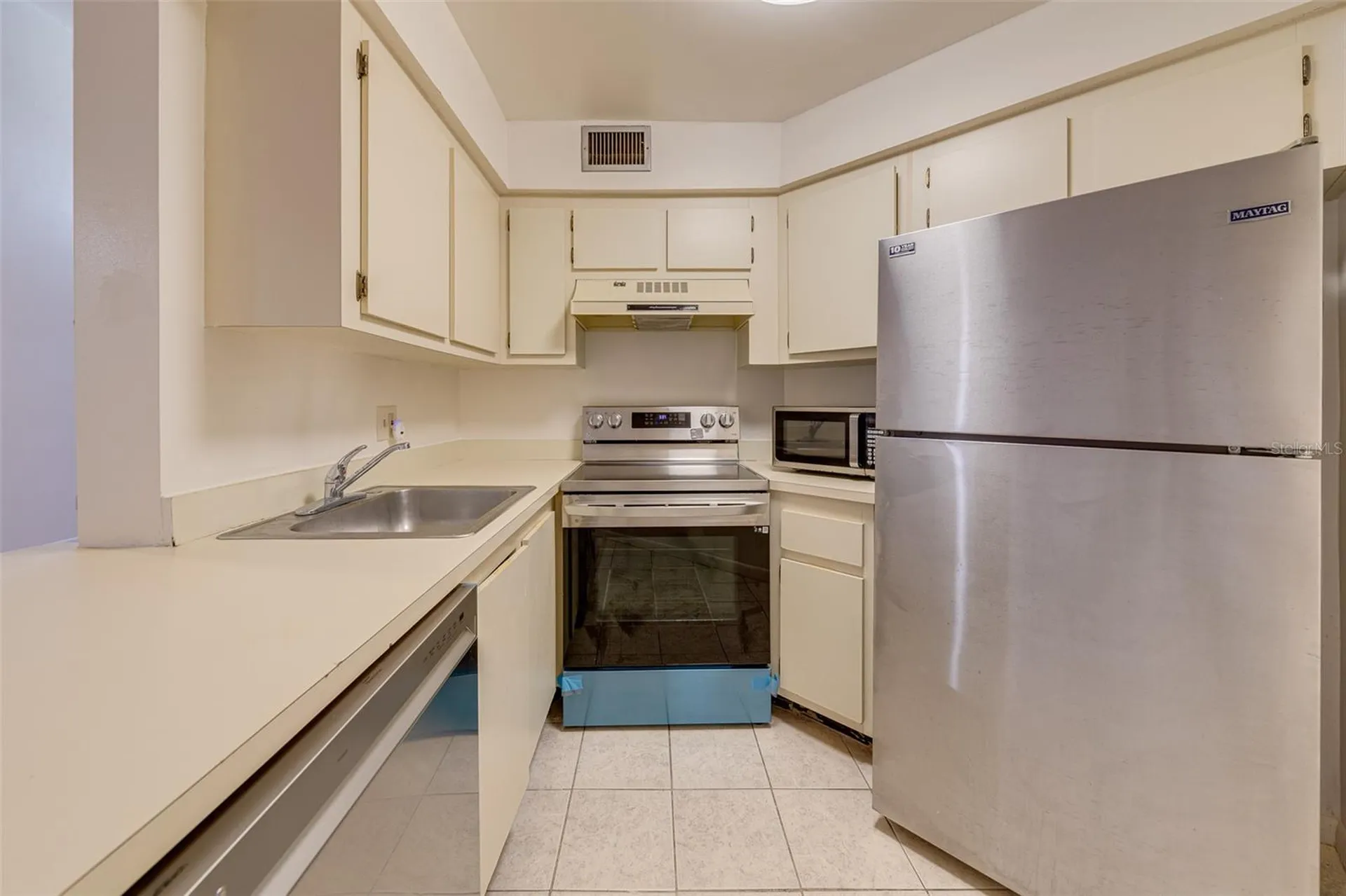4004 Atrium Drive Orlando FL 32822