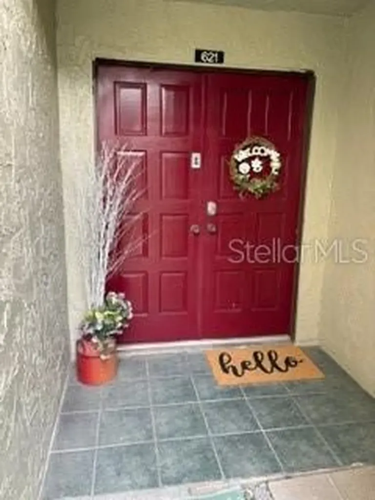 621 Windrush Bay Drive Tarpon Springs FL 34689