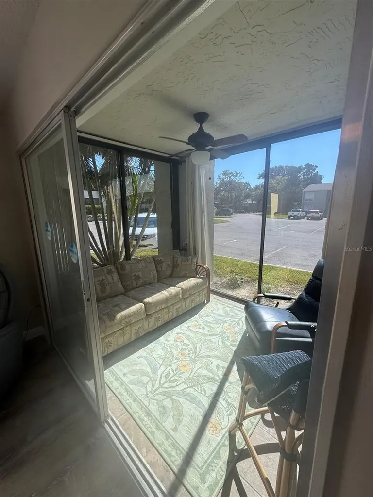 621 Windrush Bay Drive Tarpon Springs FL 34689