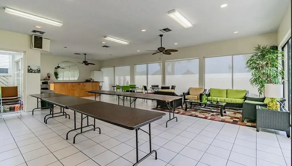 621 Windrush Bay Drive Tarpon Springs FL 34689