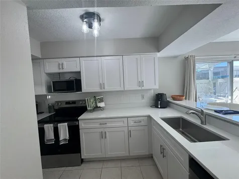621 Windrush Bay Drive Tarpon Springs FL 34689
