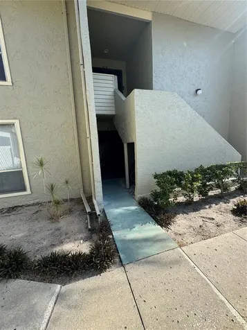 621 Windrush Bay Drive Tarpon Springs FL 34689