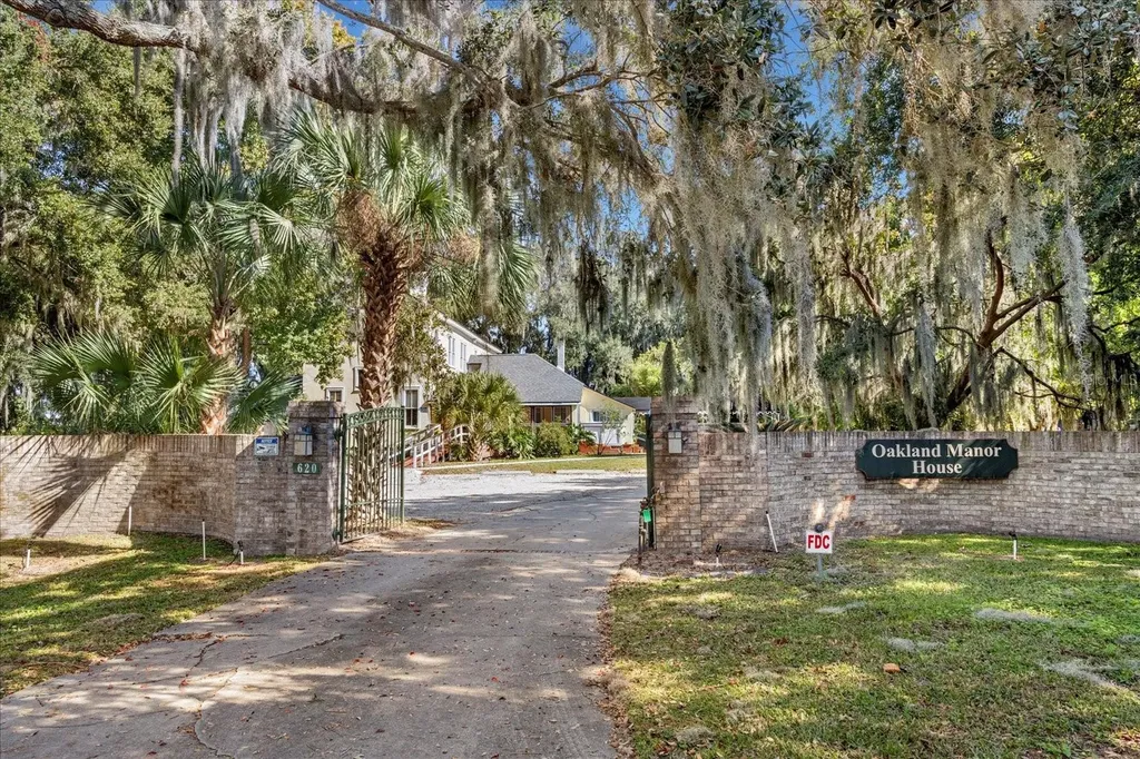 620 N Tubb Street Oakland FL 34760