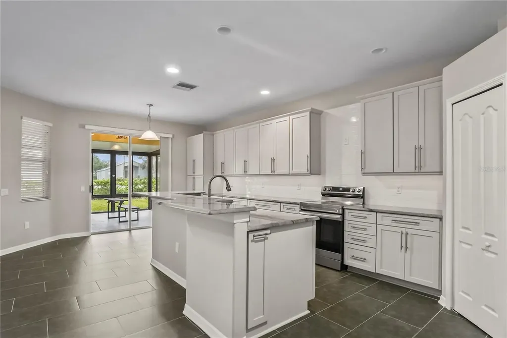 11418 Callaway Pond Drive Riverview FL 33579