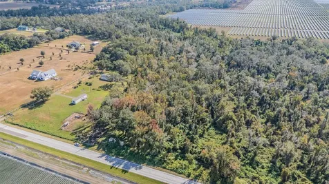 18113 672 Highway Lithia FL 33547