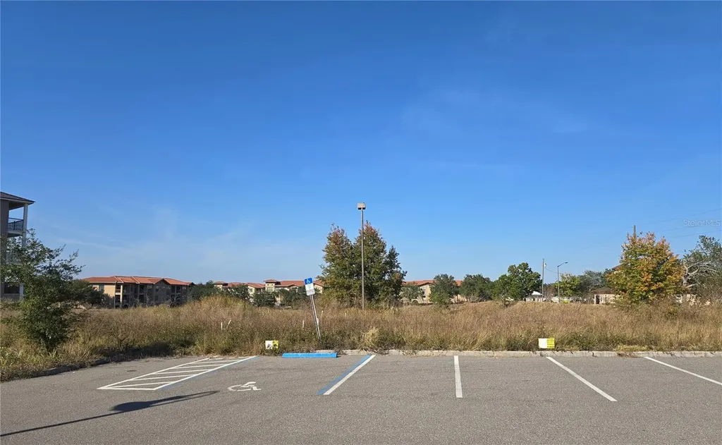 811 Retreat Boulevard Davenport FL 33897