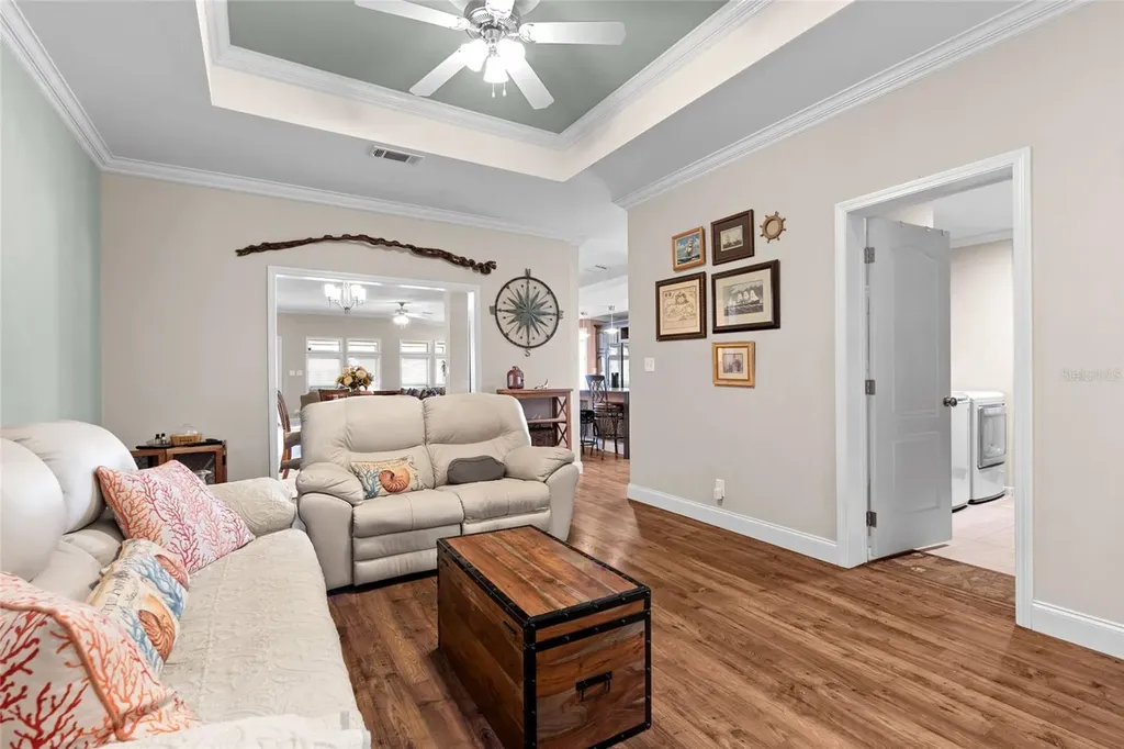 2715 9th Avenue N St Petersburg FL 33713