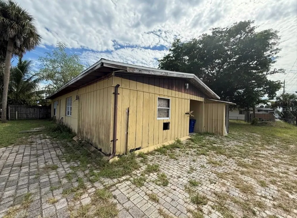 11526 Dean Street Bonita Springs FL 34135