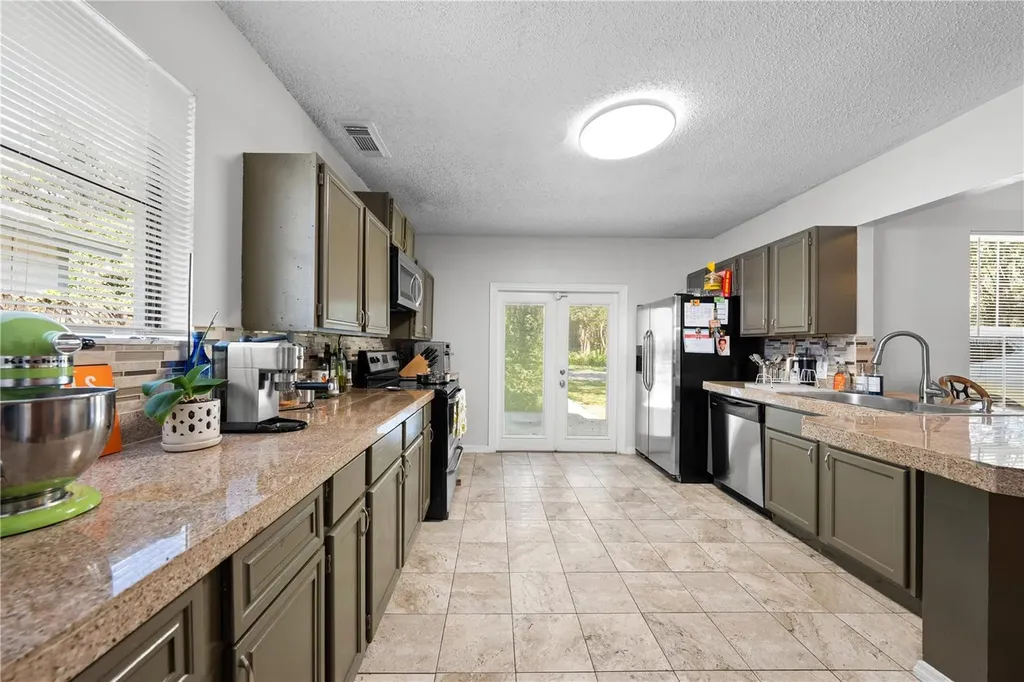 8 Wood Street Oviedo FL 32765