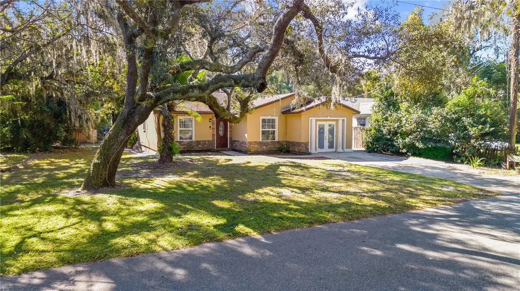 8 Wood Street Oviedo FL 32765