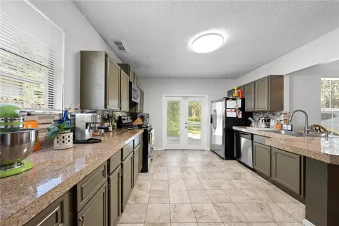 8 Wood Street Oviedo FL 32765