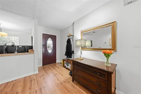 8 Wood Street Oviedo FL 32765