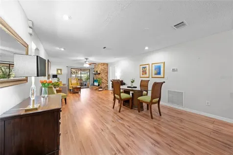 8 Wood Street Oviedo FL 32765