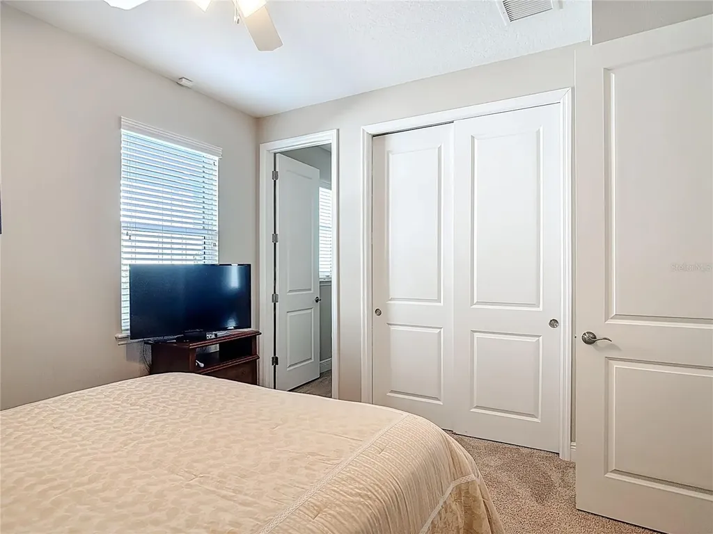 512 Adenmore Terrace Deland FL 32724