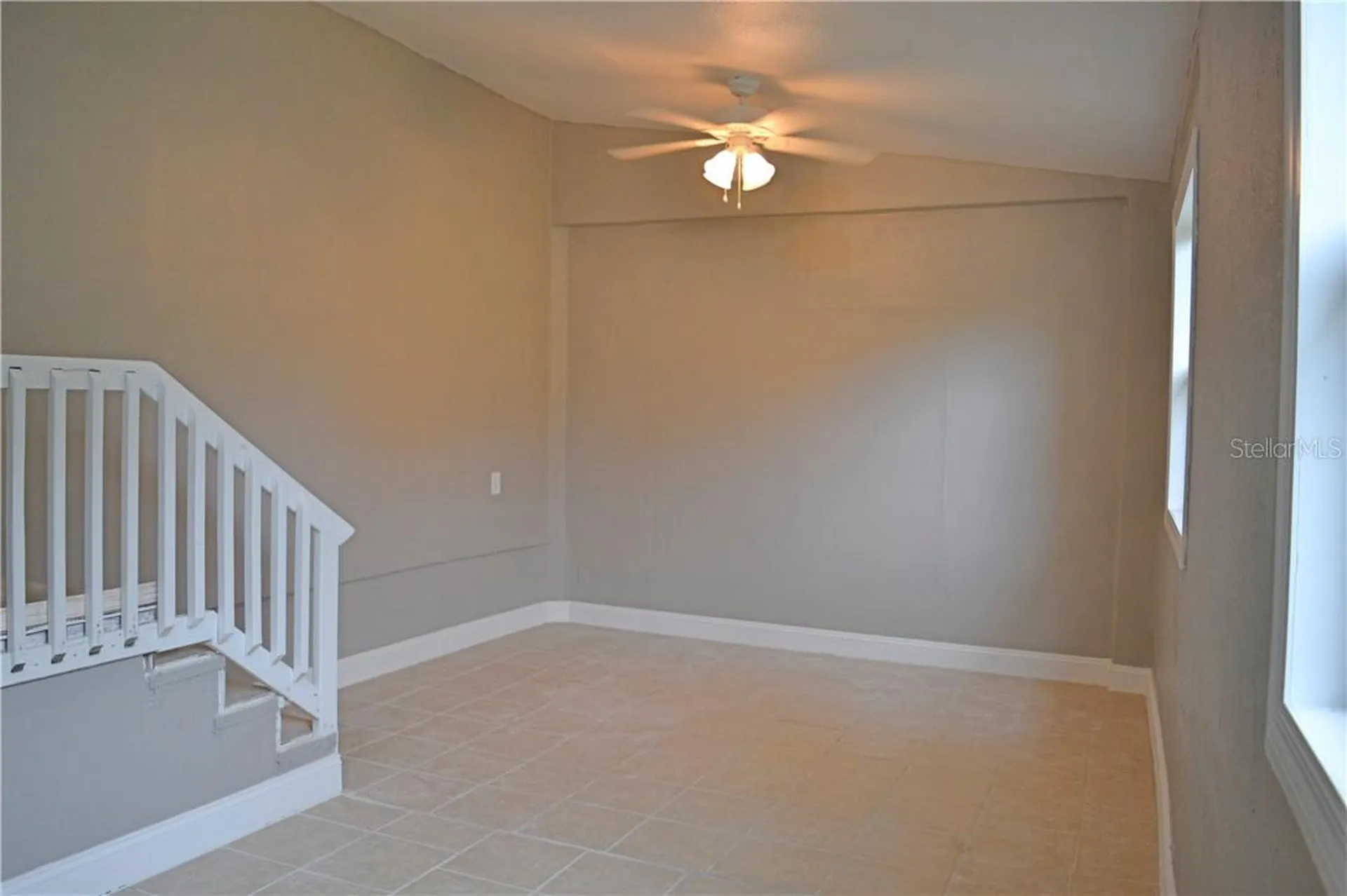 647 S Delaware Avenue Deland FL 32720