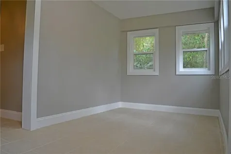 647 S Delaware Avenue Deland FL 32720