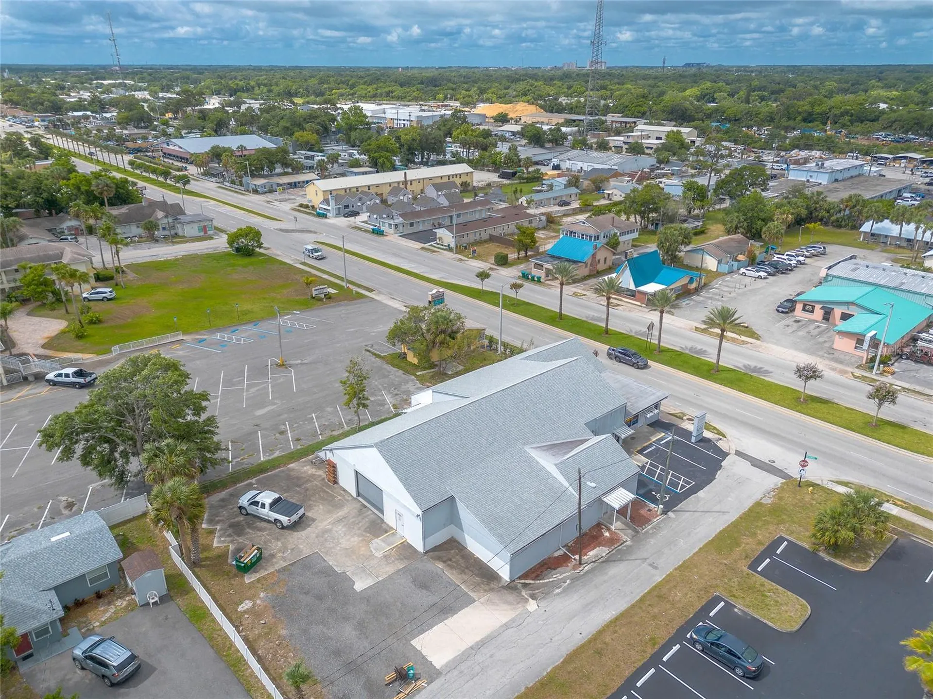 529 Ridgewood Avenue Daytona Beach FL 32117