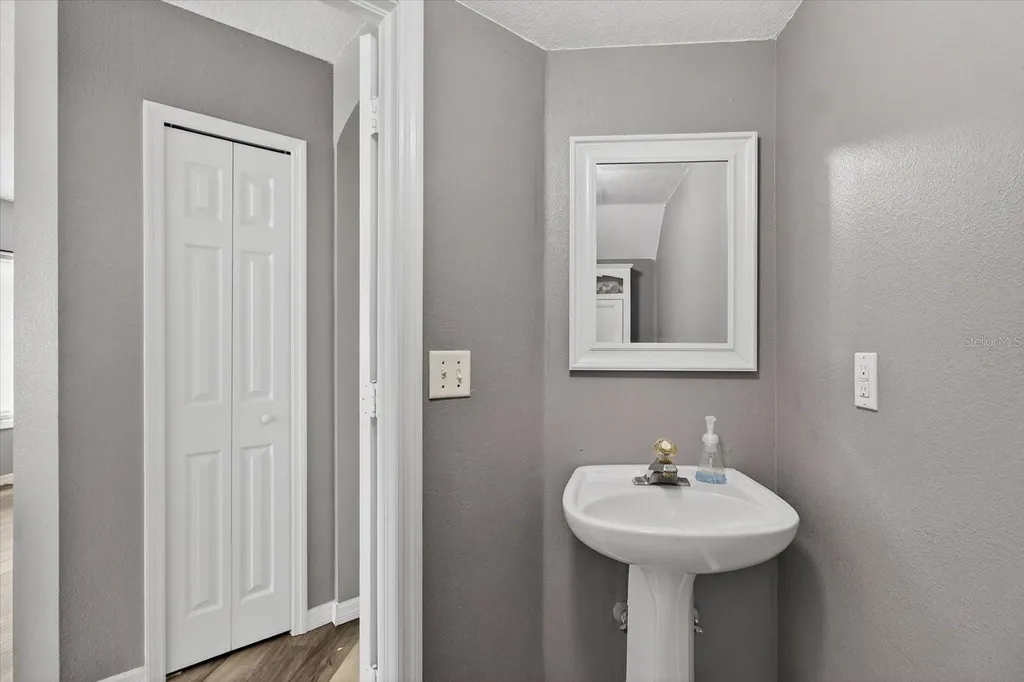 2140 Fluorshire Drive Brandon FL 33511