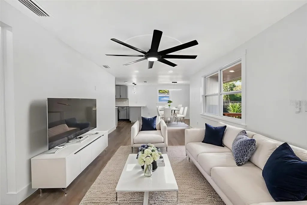 2409 Garbelia Avenue Orlando FL 32817