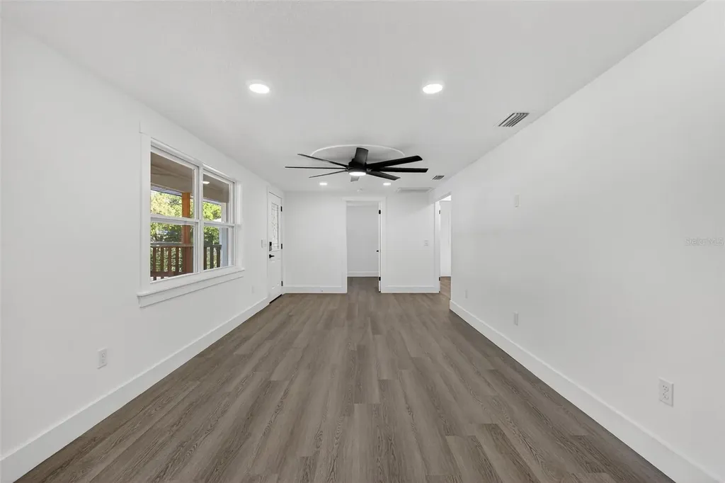 2409 Garbelia Avenue Orlando FL 32817