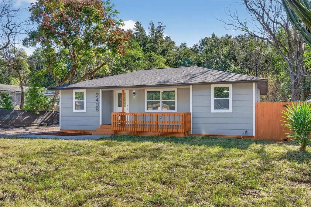 2409 Garbelia Avenue Orlando FL 32817