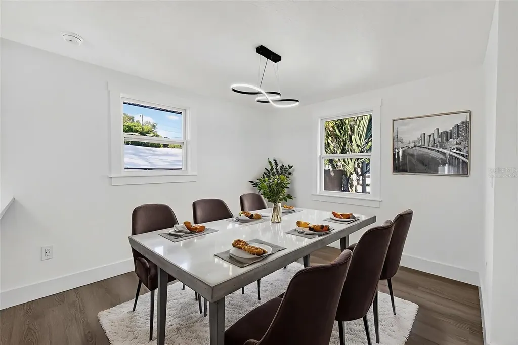 2409 Garbelia Avenue Orlando FL 32817