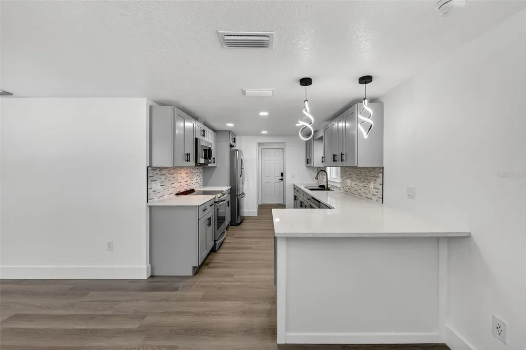 2409 Garbelia Avenue Orlando FL 32817