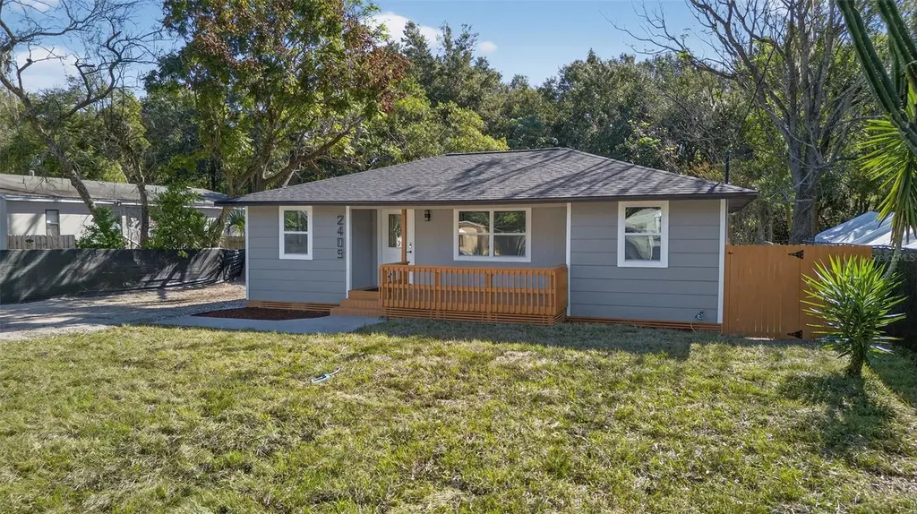 2409 Garbelia Avenue Orlando FL 32817