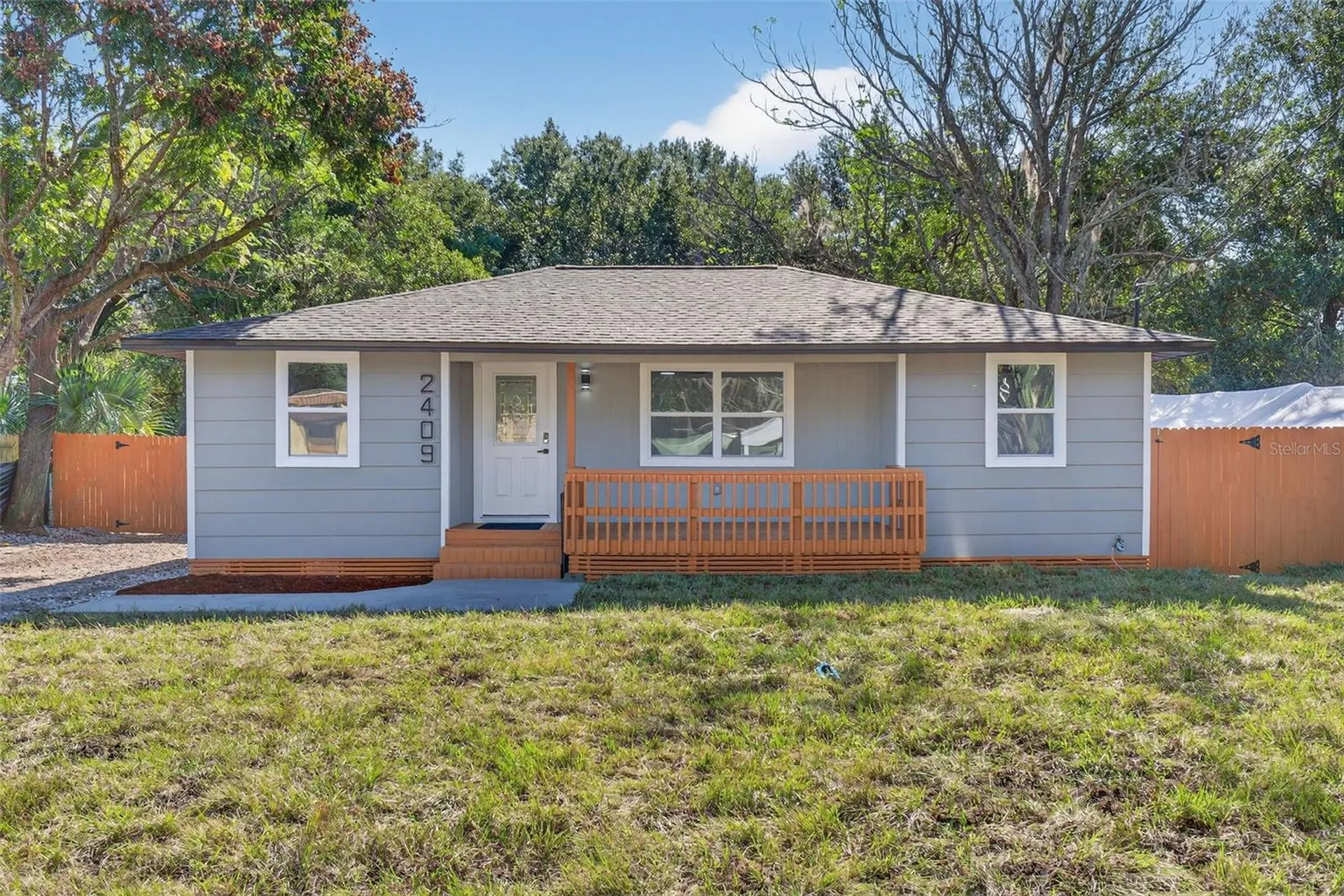 2409 Garbelia Avenue Orlando FL 32817