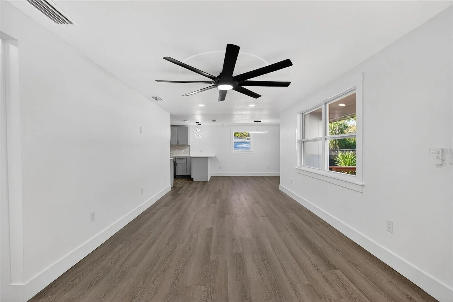2409 Garbelia Avenue Orlando FL 32817