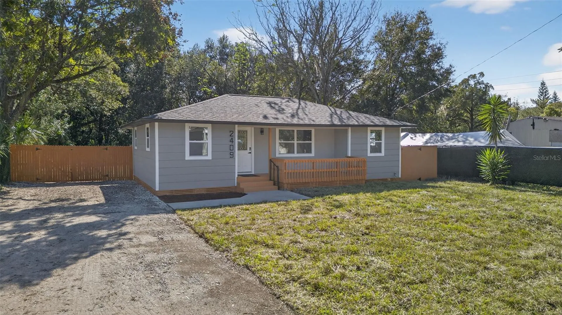 2409 Garbelia Avenue Orlando FL 32817
