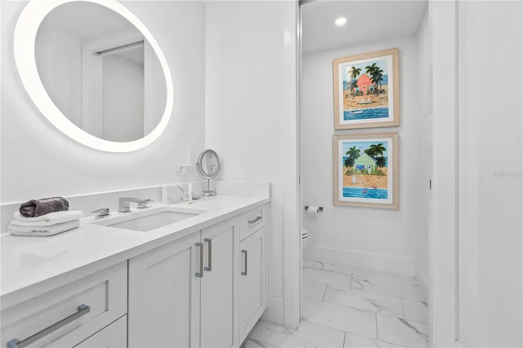 1035 Seaside Drive Sarasota FL 34242
