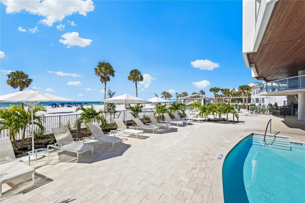1035 Seaside Drive Sarasota FL 34242