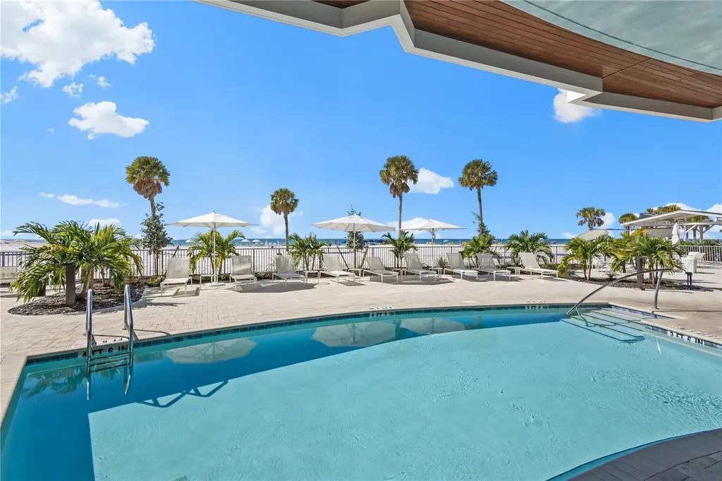 1035 Seaside Drive Sarasota FL 34242