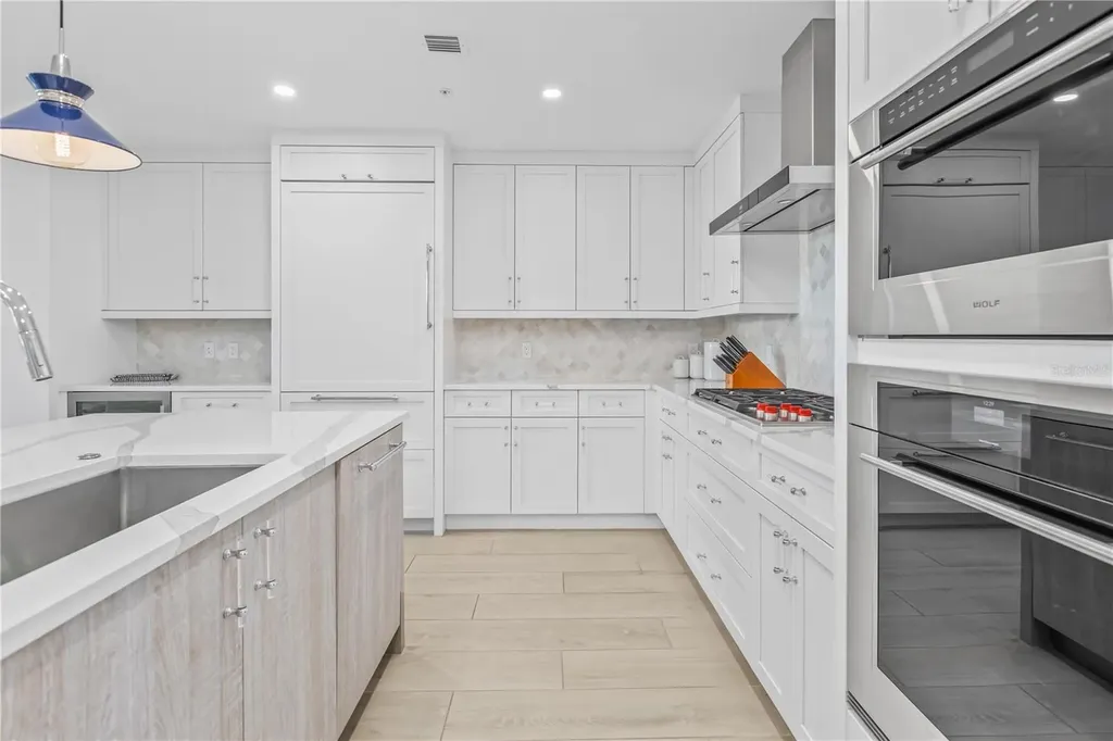 1035 Seaside Drive Sarasota FL 34242