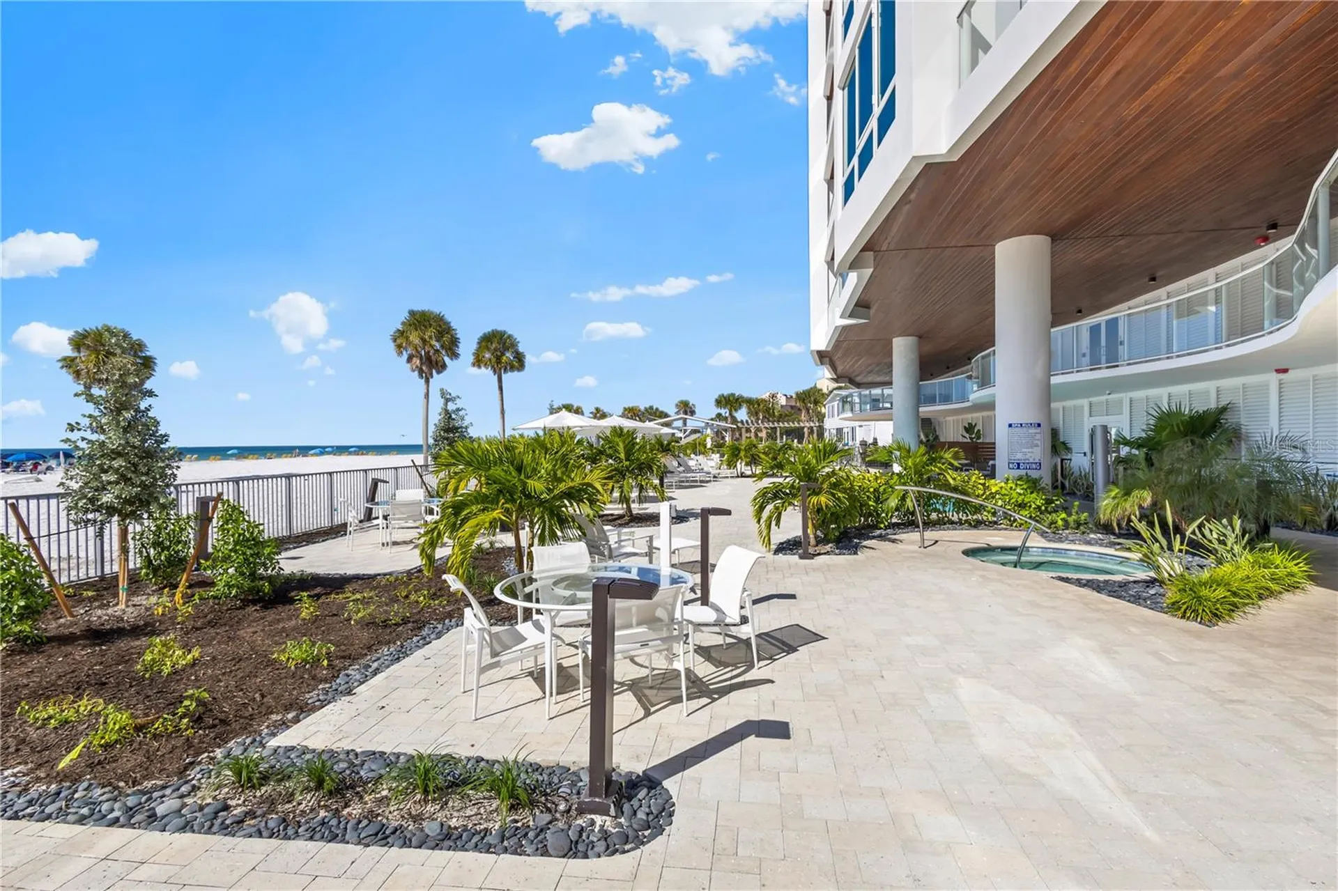 1035 Seaside Drive Sarasota FL 34242