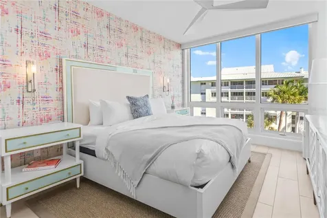 1035 Seaside Drive Sarasota FL 34242