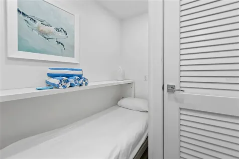 1035 Seaside Drive Sarasota FL 34242