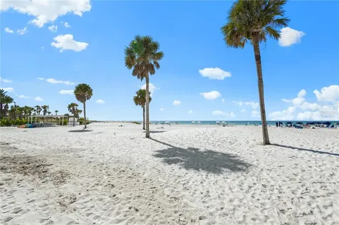 1035 Seaside Drive Sarasota FL 34242