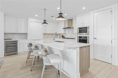 1035 Seaside Drive Sarasota FL 34242